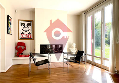 Maison - 194 m² - 8 pièces