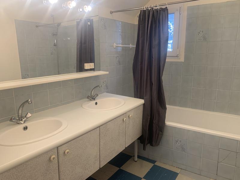 Maison - 94 m² - 4 pièces