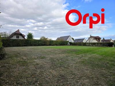 Terrain constructible - 1 200 m²