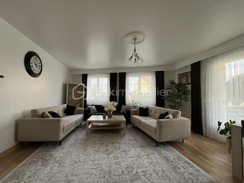 Pavillon - 120 m² - 5 pièces