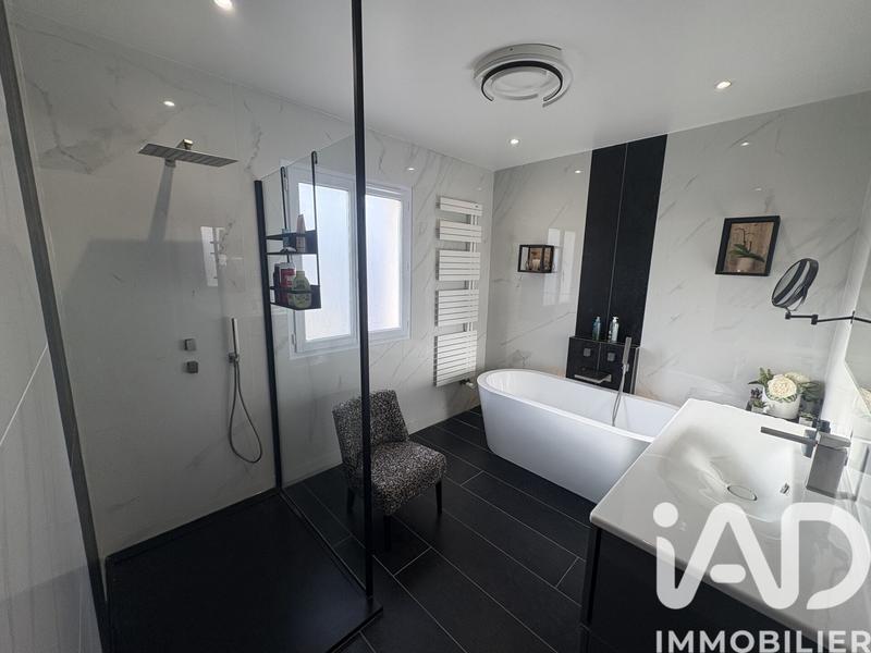 Maison - 100 m² - 4 pièces