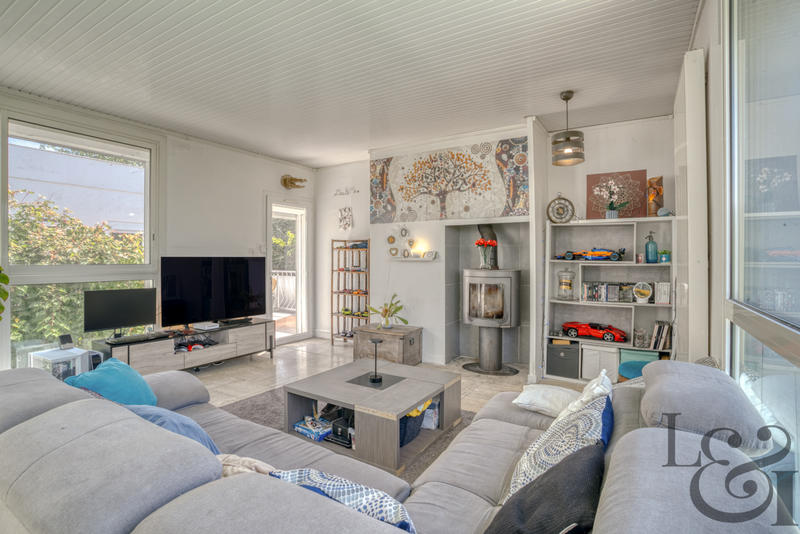 Maison - 254 m² - 7 pièces