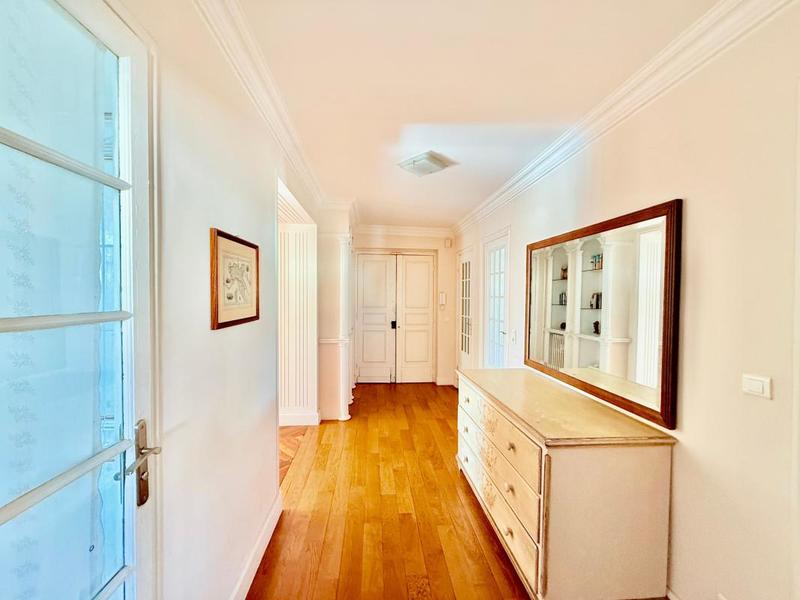 Appartement - 87 m² - 3 pièces