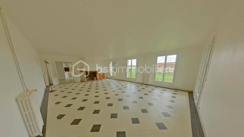 Corps de ferme - 310 m² - 11 pièces