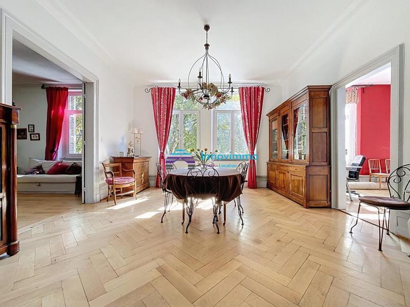 Appartement - 157 m² - 7 pièces