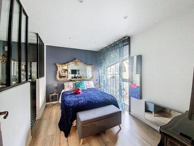 Loft - 74 m² - 3 pièces