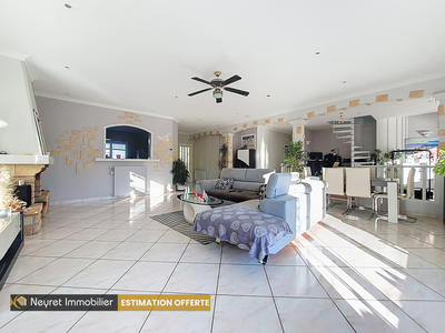 Maison - 160 m² - 7 pièces