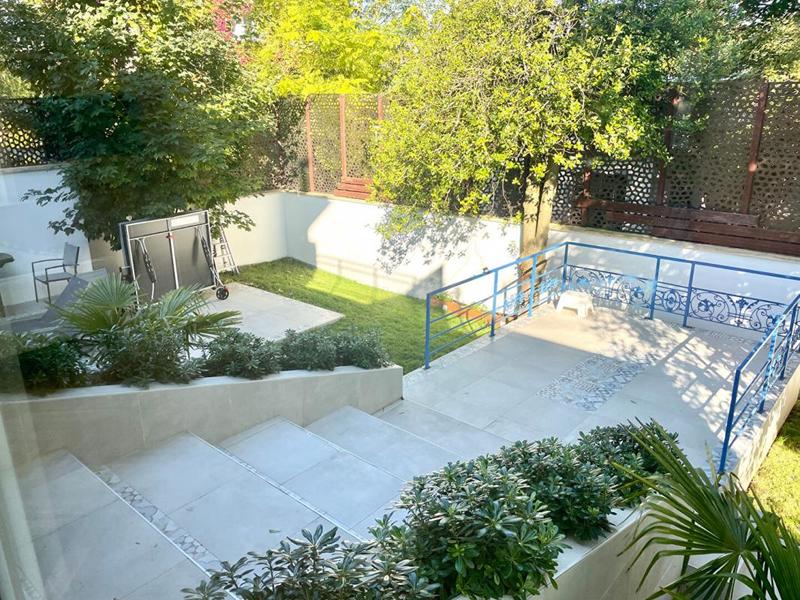 Maison - 209 m² - 7 pièces