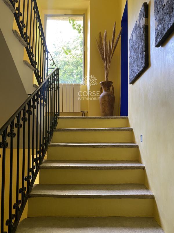 Maison de village - 314 m² - 6 pièces