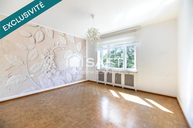 Appartement - 94 m² - 5 pièces