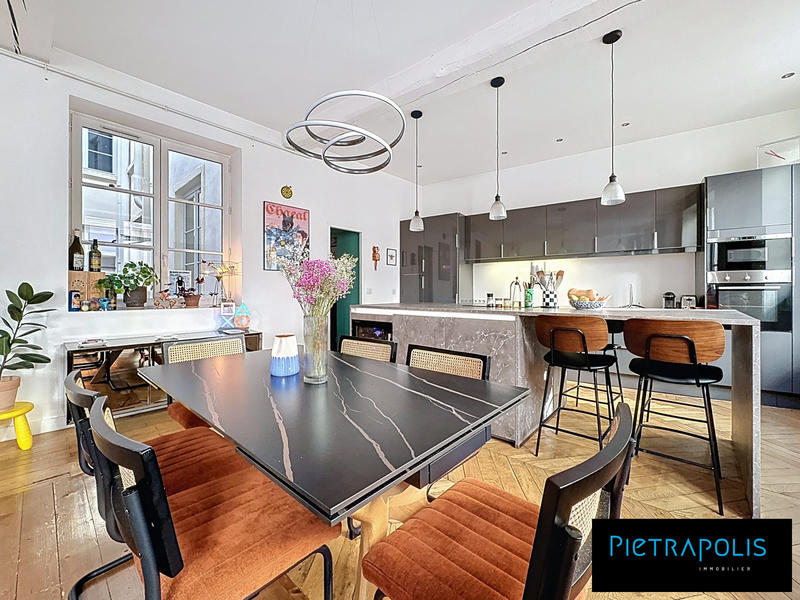 Appartement - 89 m² - 4 pièces