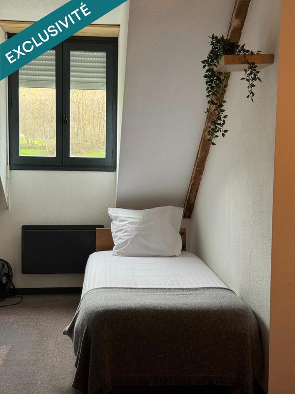 Maison - 600 m² - 15 pièces