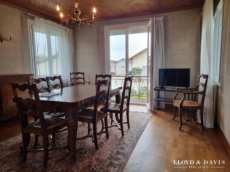 Maison - 85 m² - 5 pièces