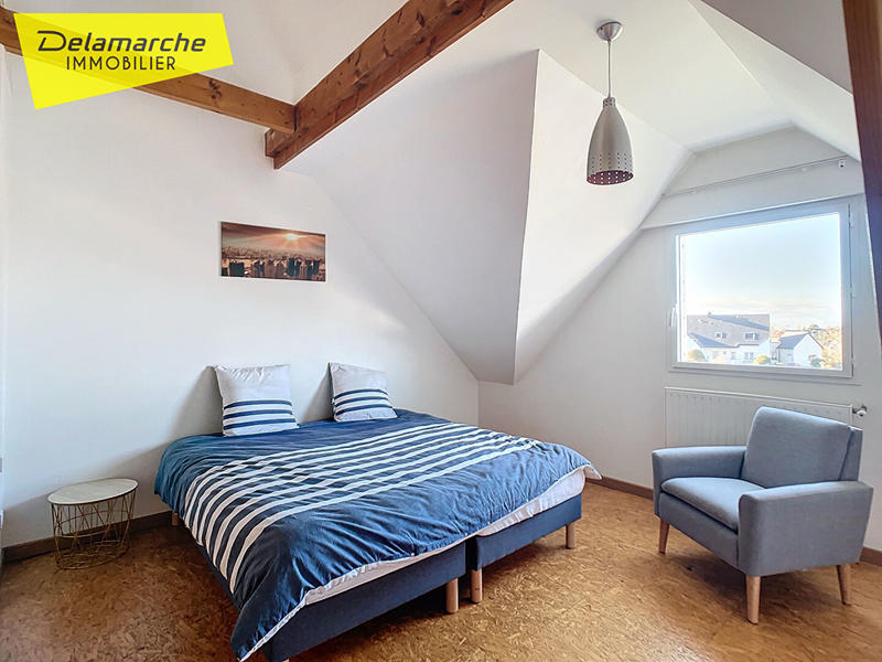 Maison - 215 m² - 6 pièces