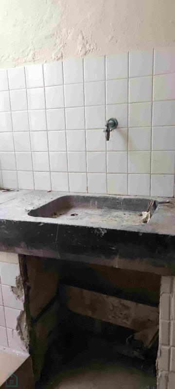 Maison - 94 m² - 7 pièces