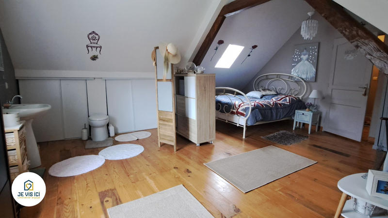 Propriété - 173 m² - 9 pièces