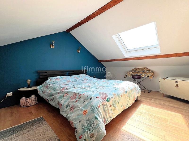 Maison - 204 m² - 11 pièces