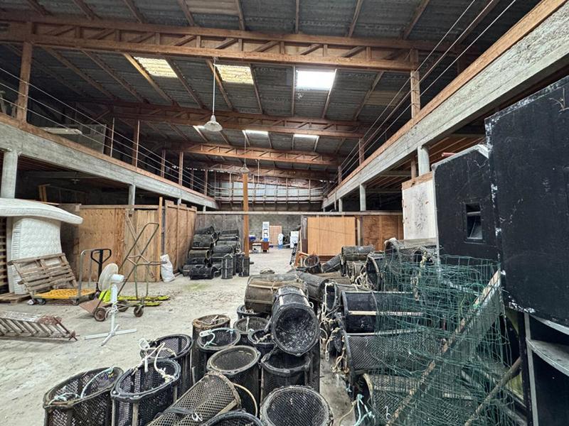 Local d'activité / Entrepôt - 2 497 m²