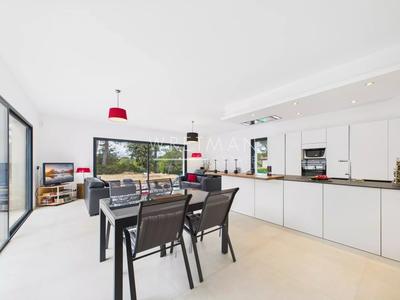 Villa - 127 m² - 4 pièces