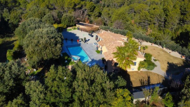 Villa - 161 m² - 5 pièces