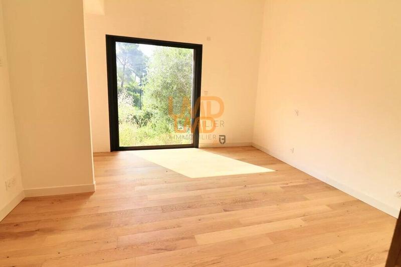 Villa - 219 m² - 5 pièces