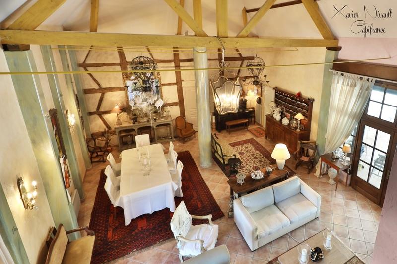 Maison - 480 m² - 10 pièces