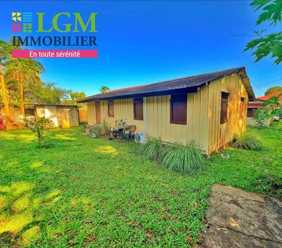 Maison - 180 m² - 8 pièces