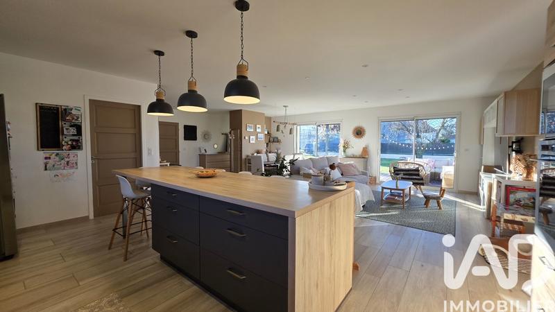 Maison - 137 m² - 4 pièces