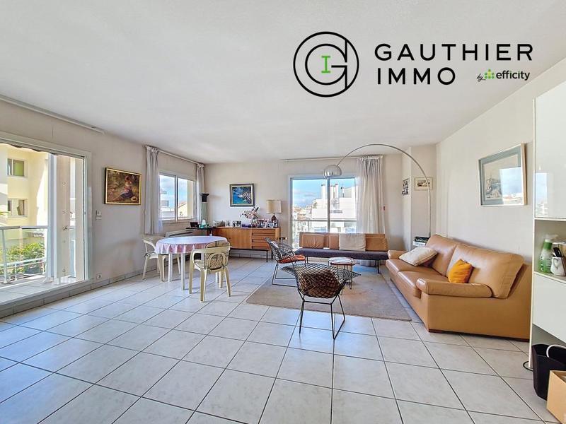 Appartement - 100 m² - 3 pièces