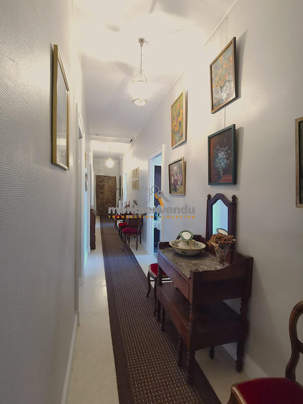 Appartement - 152 m² - 5 pièces