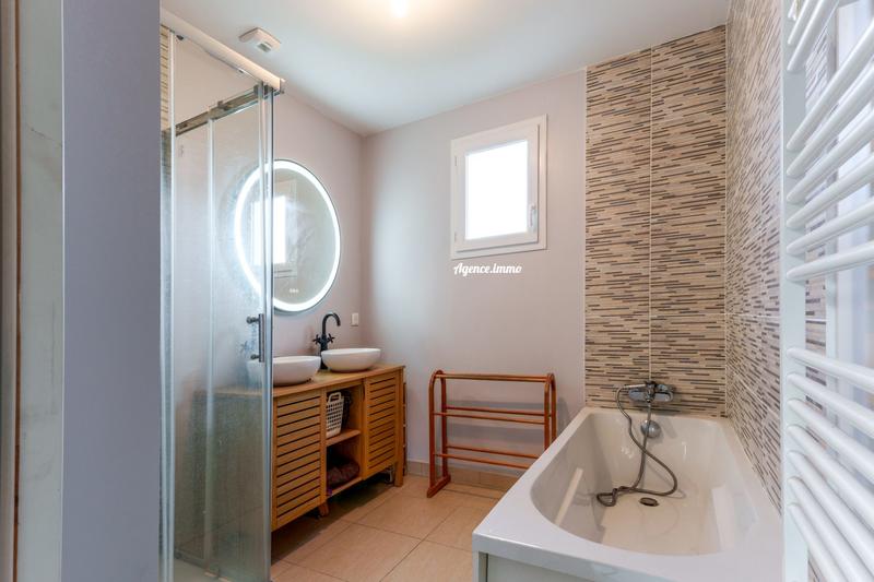 Maison - 88 m² - 5 pièces