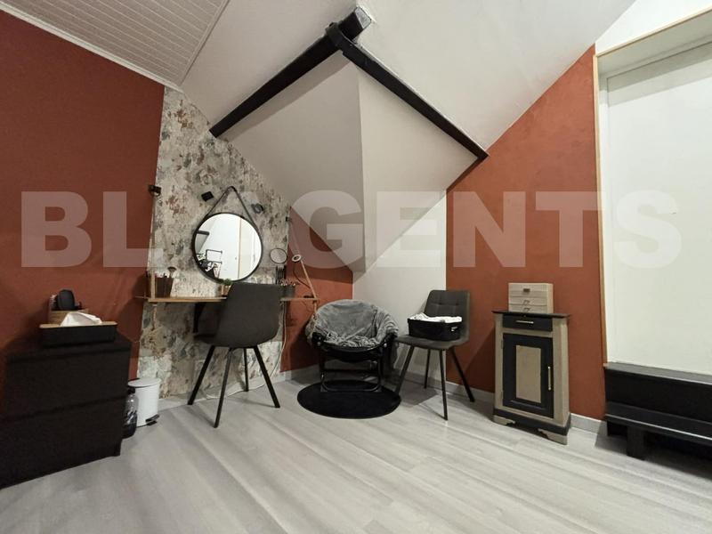 Maison - 95 m² - 5 pièces