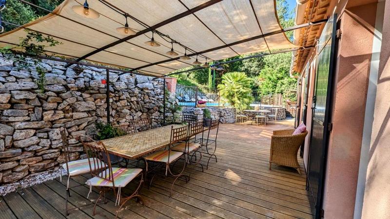 Villa - 163 m² - 6 pièces