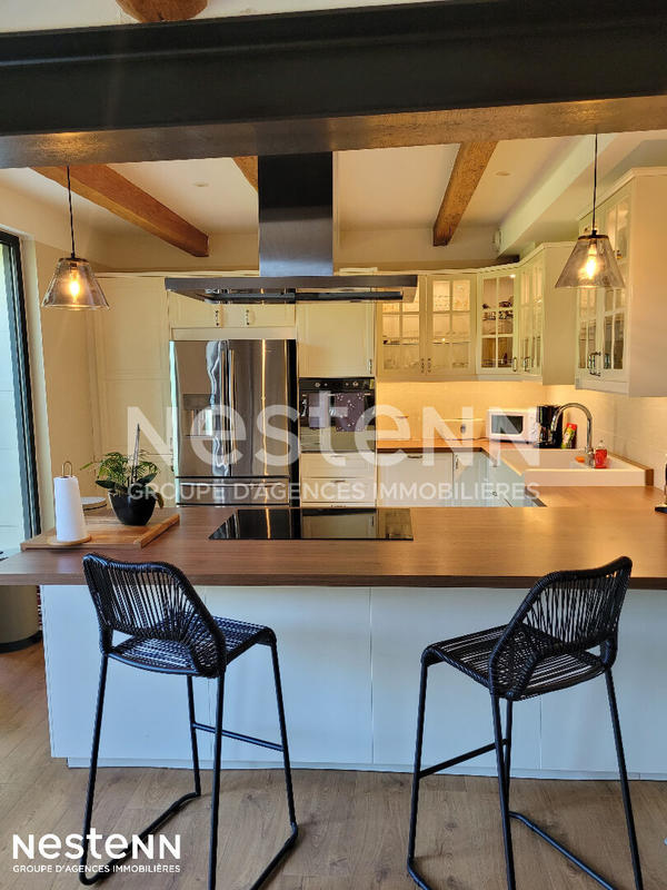 Maison - 227 m² - 6 pièces