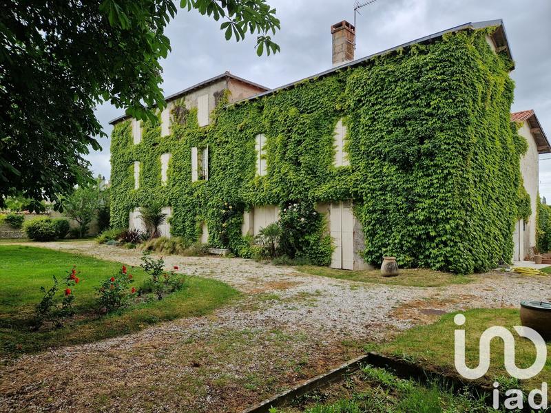 Maison - 567 m² - 12 pièces