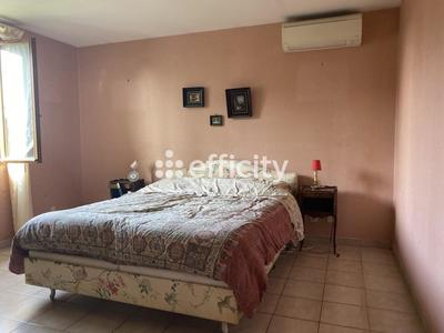 Maison - 176 m² - 7 pièces