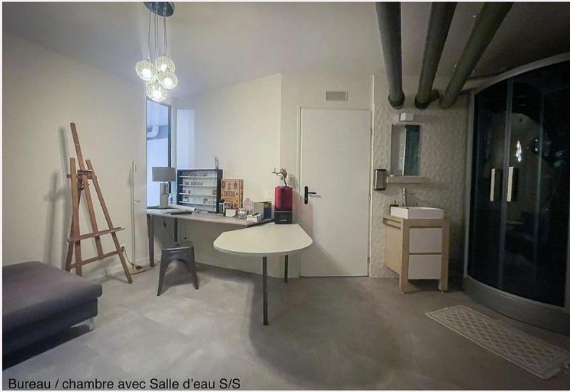 Local commercial - 1 550 m²