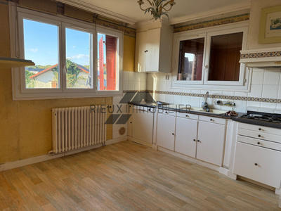 Propriété - 82 m² - 4 pièces