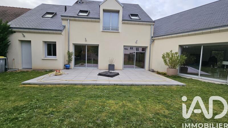 Maison - 168 m² - 6 pièces