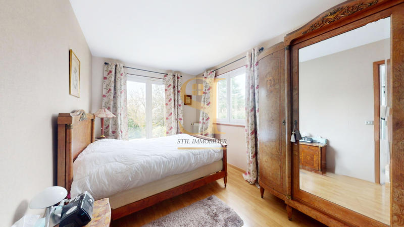 Maison - 228 m² - 7 pièces