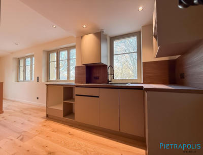 Appartement - 84 m² - 2 pièces