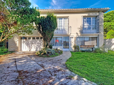 Maison - 110 m² - 4 pièces