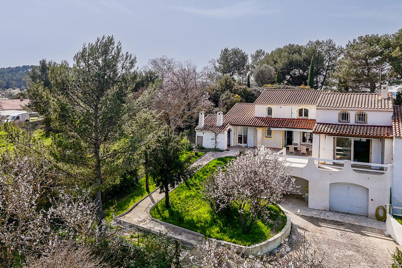 Maison - 137 m² - 4 pièces