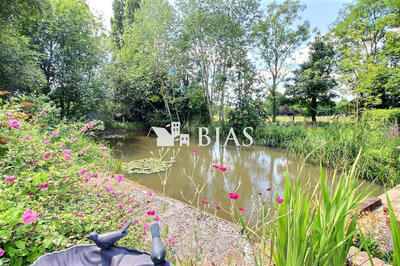 Maison - 220 m² - 6 pièces