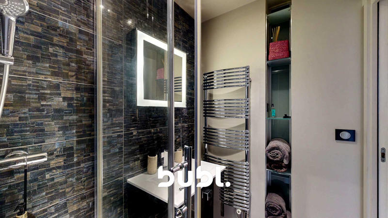 Appartement - 125 m² - 6 pièces