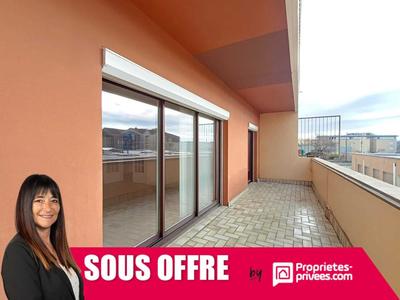 Appartement - 120 m² - 5 pièces