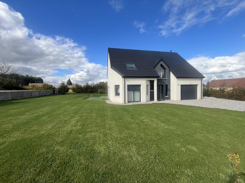 Maison traditionnelle - 140 m² - 5 pièces