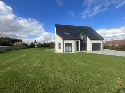 Maison traditionnelle - 140 m² - 5 pièces