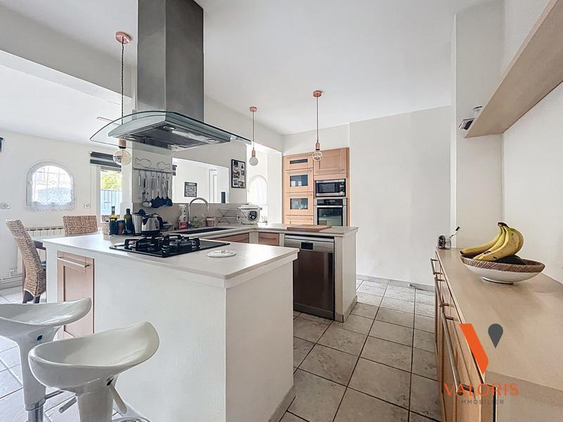 Maison - 171 m² - 6 pièces