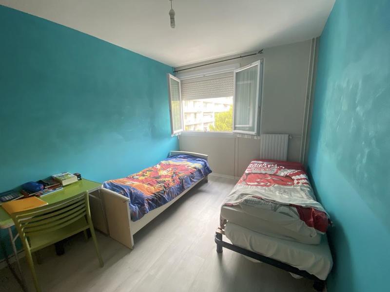 Appartement - 95 m² - 5 pièces